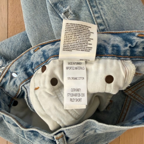 Agolde Riley Jean Shorts - Picture 4 of 4